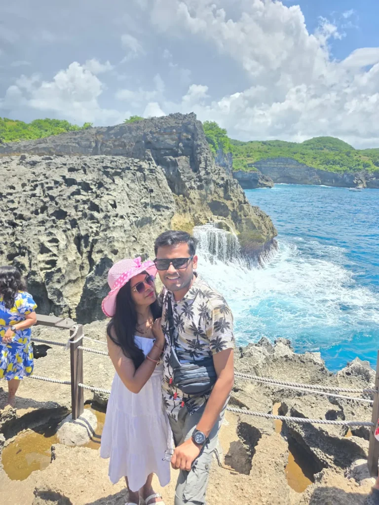 Cliff-top views over the turquoise sea on the Nusa Penida day trip, Nusa Penida, Bali